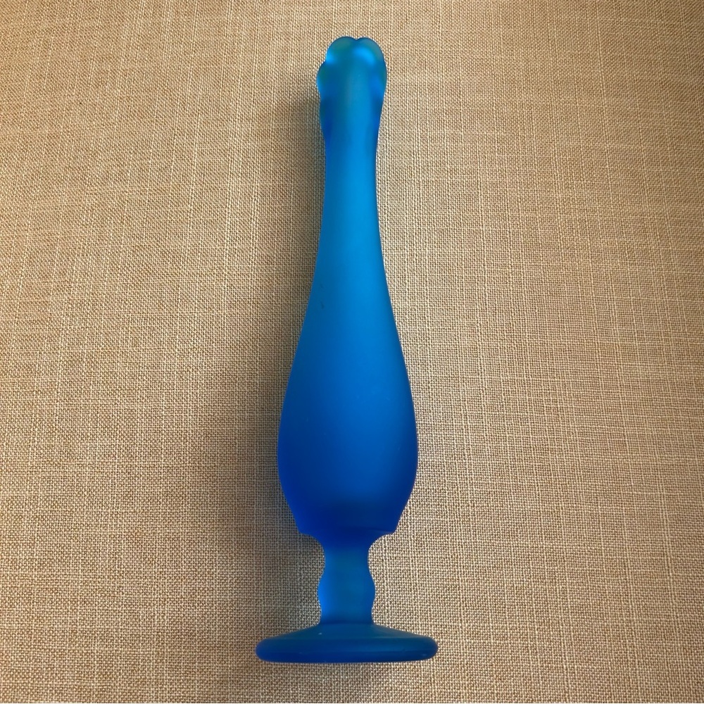 Vintage Westmoreland Glass Bud Vase Swung Misty Satin blue daisy hand painted - Picture 3 of 9